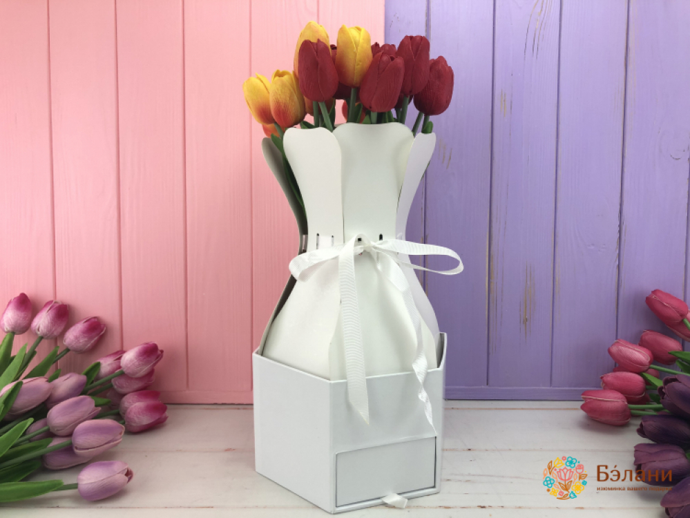 Cutie Cu Flori „Vază” Cu O Cutie (Alb.)