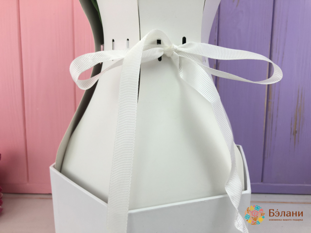 Cutie Cu Flori „Vază” Cu O Cutie (Alb.) | 2