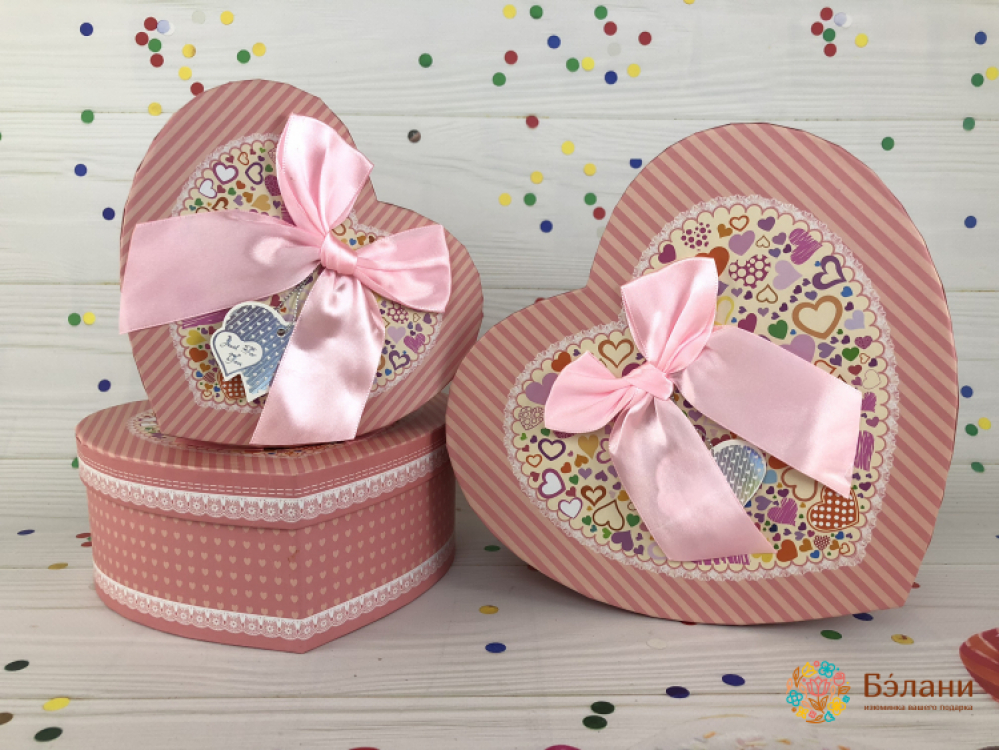 Cutie În Formă De Inimă Roz