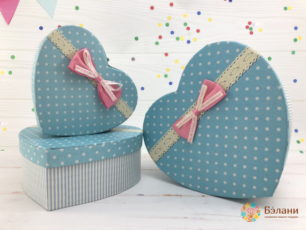 Cutie Din Dantelă Albastră În Formă De Inimă