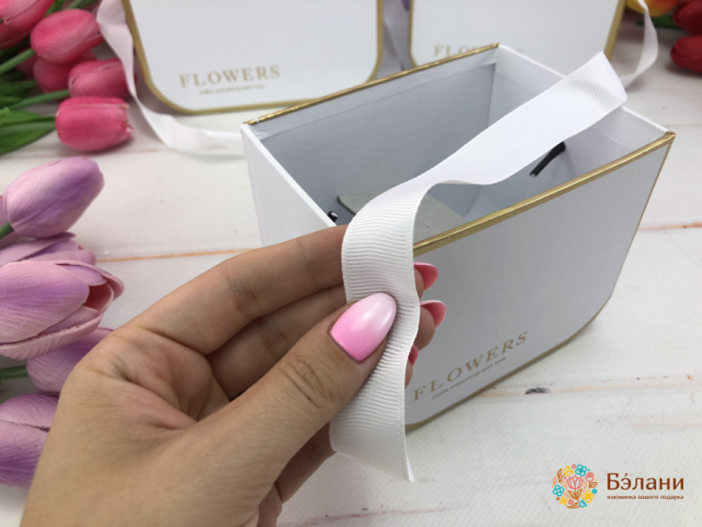 Cutie Cu Flori „Copil Auriu” Alb | 2