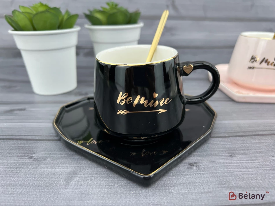 Ceașcă Și Farfurie Din Ceramică „Be Mine” Neagră