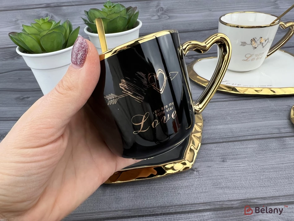 Pahar Si Farfurie Din Ceramica "deep Gold Heart" Neagra | 2