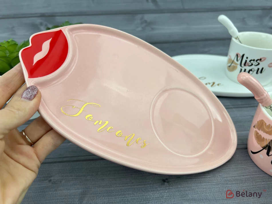 Ceașcă Și Farfurie Din Ceramică „Kiss Me” Roz | 5