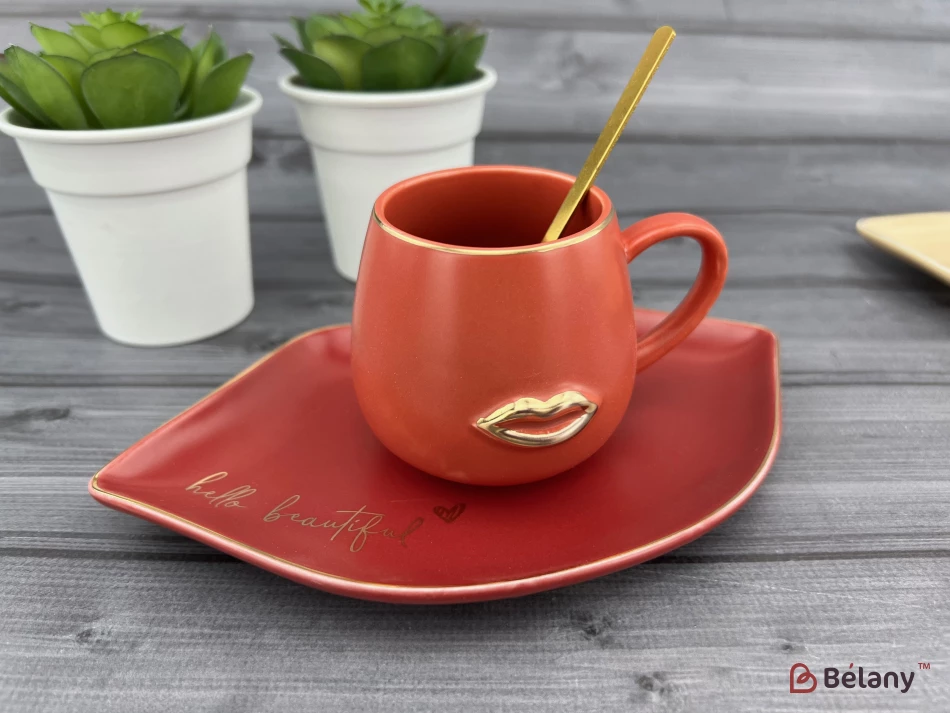 Cana Si Farfurie Din Ceramica "sweet Lips" Teracota