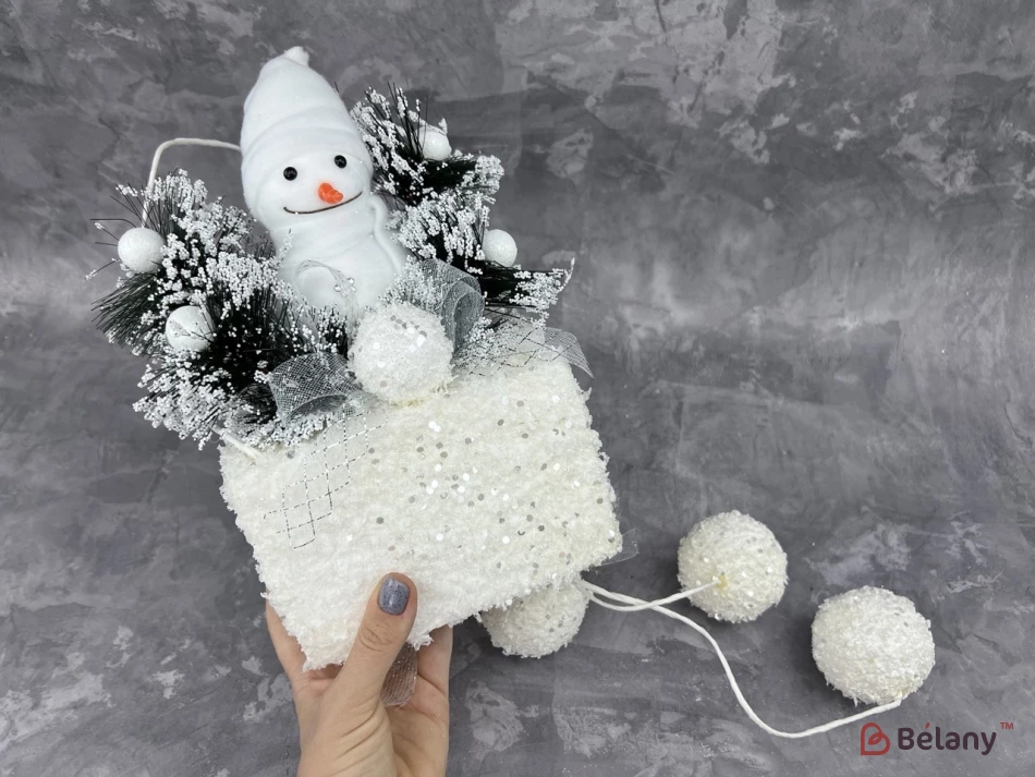 Decor Suspendat „Omul De Zăpadă În Pădurea De Iarnă”