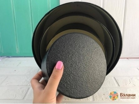 Cutie Rotunda Negru