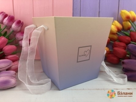 Cutie Cu Flori "flori"