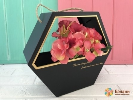 Cutie Cu Flori Hexagonale (Negru)