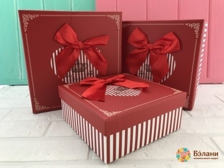 Cutie Cadou „Coroana Roșie