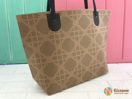 Pachetul „Geantă Artizanală” La Punctul M