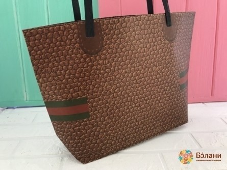 Pachetul „Geantă Artizanală” Imitație Din Piele M