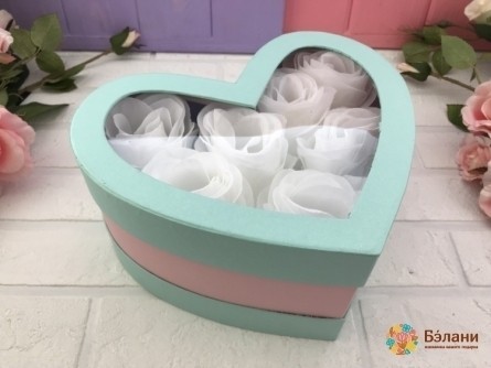 Cutie De Mentă Cu Răsucire Cardiacă