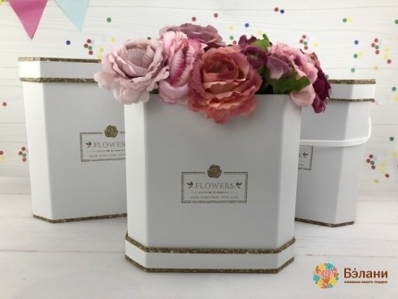 Cutie Cu Flori „Cutie Regală” Alb