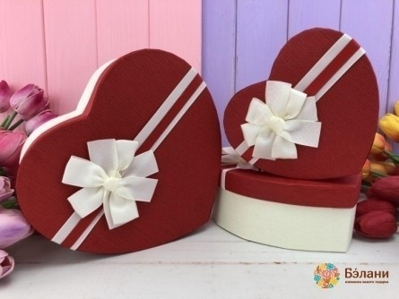 Cutie În Formă De Inimă „Arcul Luxuriant” Roșu