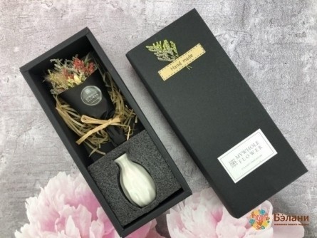 Buchet Un Compliment „Cu Vază” Alb