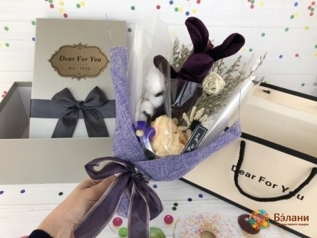 Buchet Un Liliac „Iepure” De Compliment