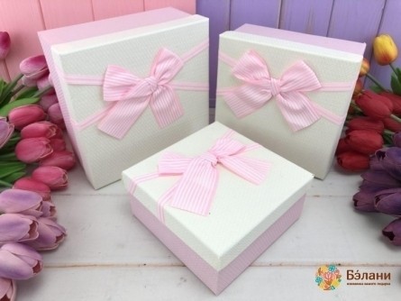 Cutie Cadou "arcul Roz" Alb