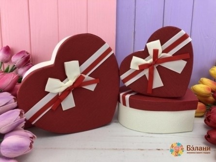 Cutie În Formă De Inimă „Paralel” Roșu