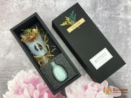 Buchet Un Compliment "cu Vază # 2" Albastru