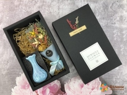 Buchet Un Compliment "cu Vază # 3" Albastru