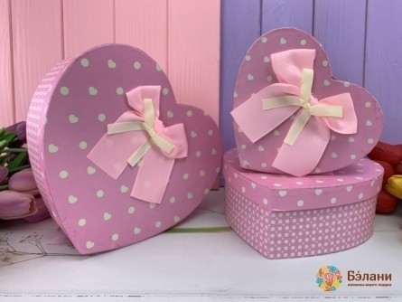 Cutie În Formă De Inimă Și Mazăre Roz