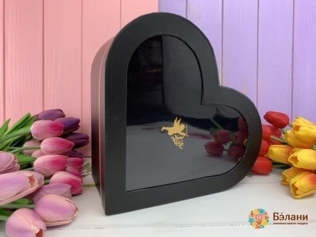 Cutie Aurie În Formă De Inimă Negru