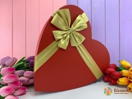 Cutie Redandgold În Formă De Inimă Roșie