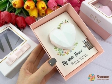 Set Cadou „Inimă” Cu Alb Aromat