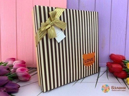 Cutie Cadou „Lines And Love” Ciocolată