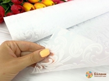 Flizelin Pentru Flori Într-Un Sul "model" Alb