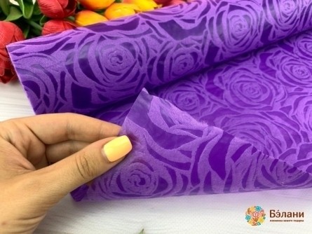 Flizelin Pentru Flori Într-Un Sul De Liliac "trandafiri"