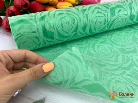 Flizelin Pentru Flori Într-Un Sul De Verde "trandafiri"