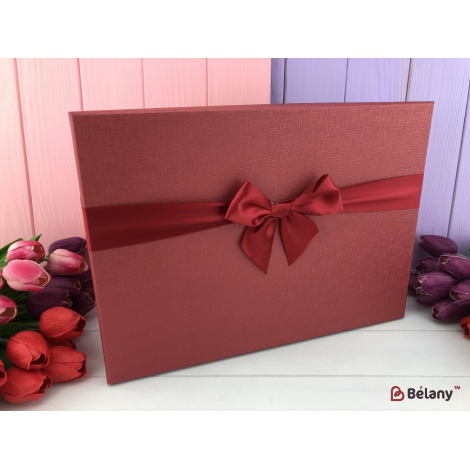 Подарочная коробка "Mono" красная