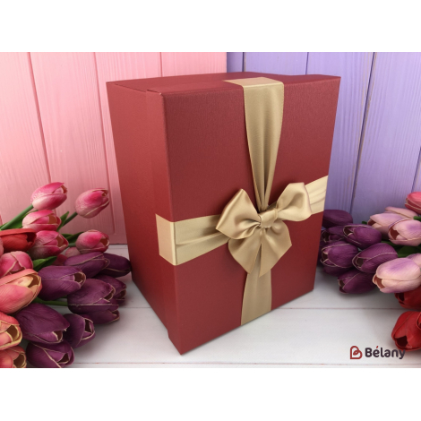 Подарочная коробка "Red and Gold" красная