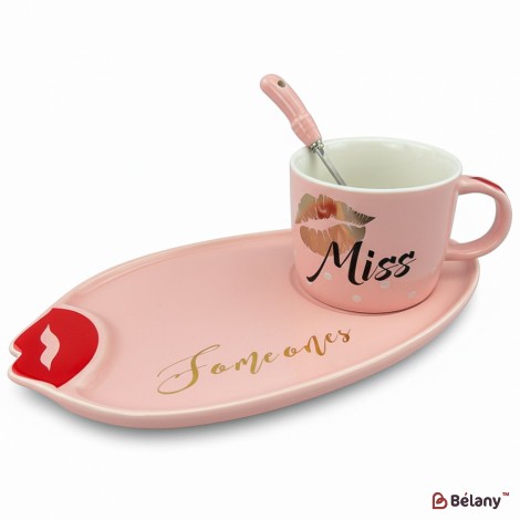 Ceașcă Și Farfurie Din Ceramică „Kiss Me” Roz