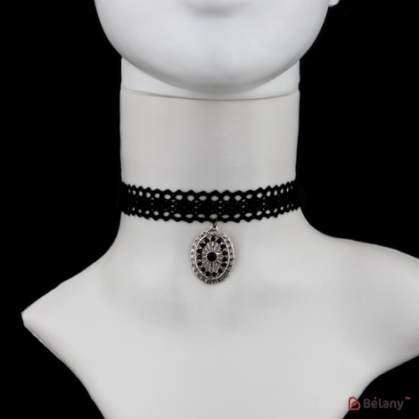 Choker „Amuleta Neagră”