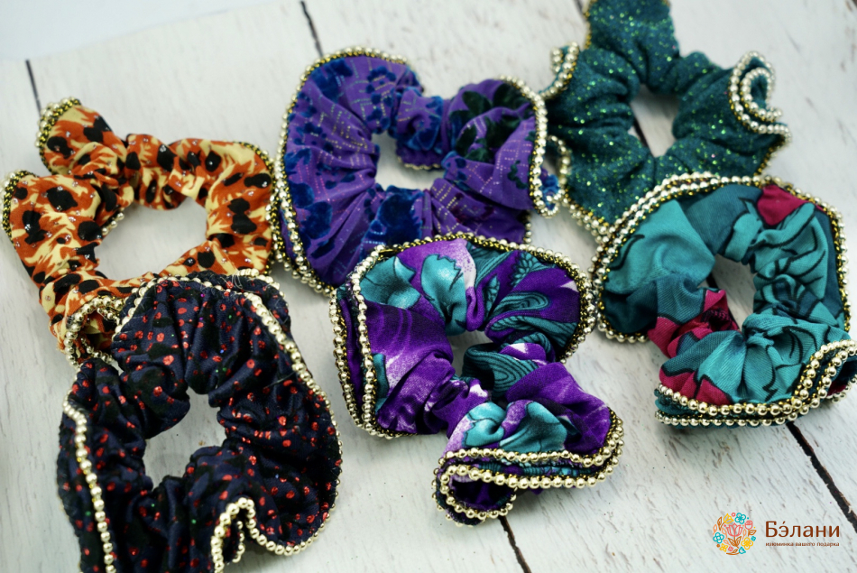 Elastic Tricotat Cu Margine Aurie