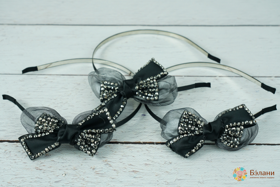 Cerc „Funcuță Organza Cu Satin” Cu Strasuri Negre
