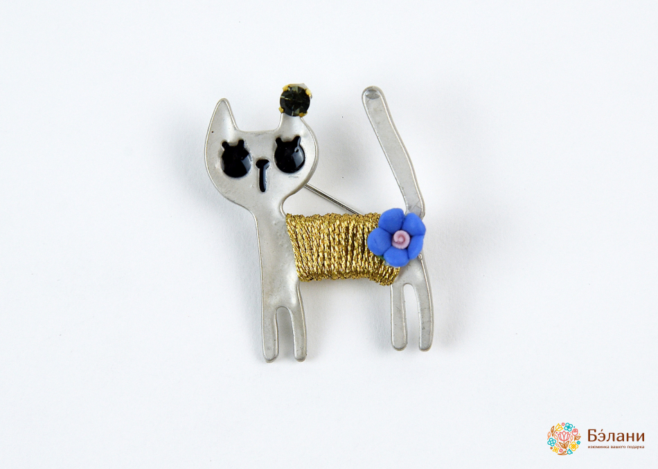 Broșă „Pisică În Bluză, Argintie”