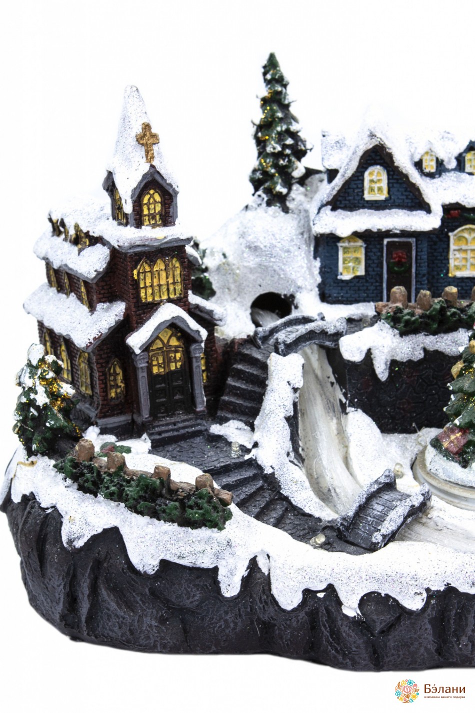 Instalația De Anul Nou „Winter Embankment” | 2