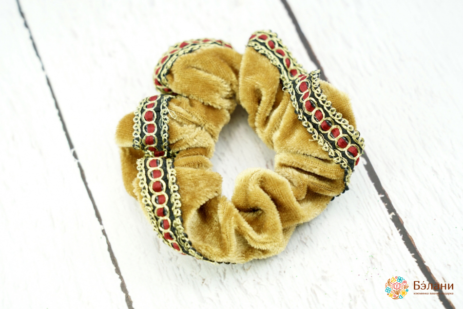 Elastic De Catifea Cu Margine Rosie | 2